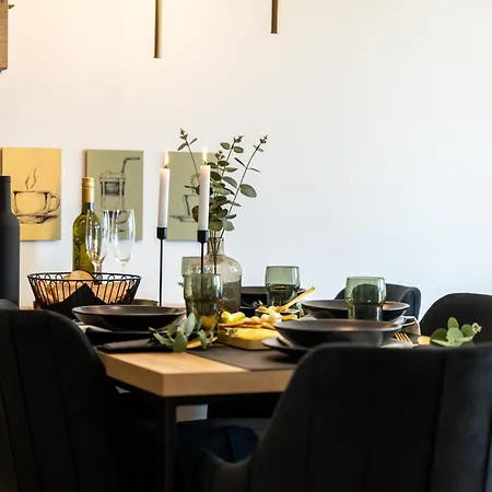 Evergreen 65 Apartment