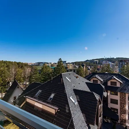 Evergreen 65 Apartment